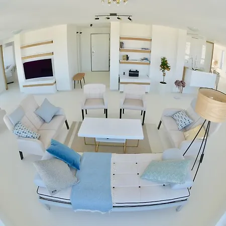 Lighthouse Apartament 아파트 *