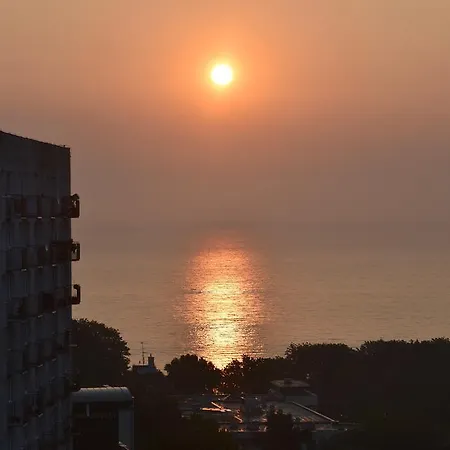 Lighthouse Apartament 格丁尼亚